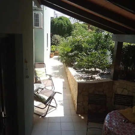 Villa Verde Apartments And Rooms Premantura Exterior photo