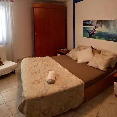 Villa Verde Apartments And Rooms Premantura Exterior photo