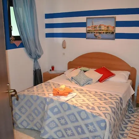 Villa Verde Apartments And Rooms Premantura Room photo