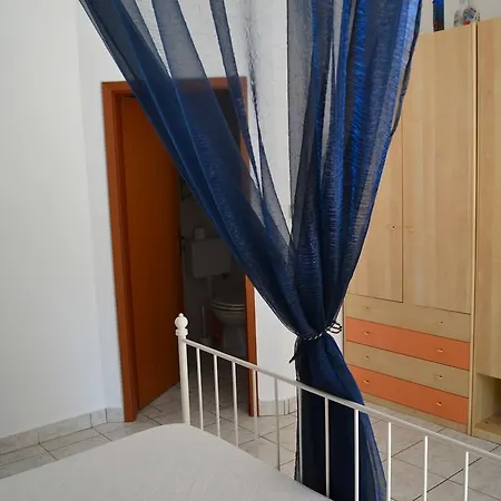 Villa Verde Apartments And Rooms Premantura Exterior photo