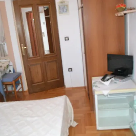 Villa Verde Apartments And Rooms Premantura Exterior photo